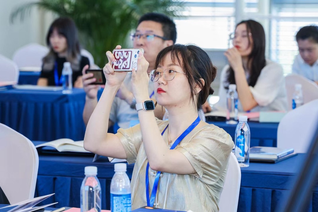 2024ܻW{ƤlF^ڃA el