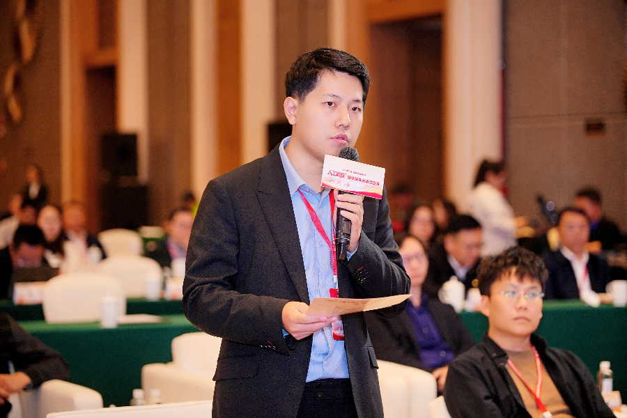 提問互動嘉賓邵青  科大訊飛聽見科技智慧傳媒業務總監